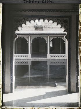 Image représentant Intérieur d'un des deux palais d'été (Jag Niwas ou Jag Mandir), édifiés sur le lac Pichola