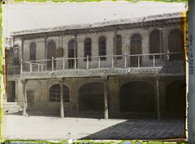 Image représentant Cour d'une mosquée