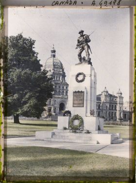 Image représentant Canada, Victoria;Monumt aux Morts de la Guerre 1914- 18