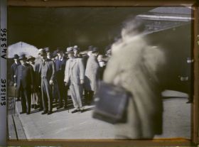 Image représentant Cinquième assemblée annuelle de la Société des Nations (SDN) à Genève. L'arrivée de M. MacDonald à la gare