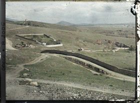 Image représentant Cimetière bulgare enclos de murs