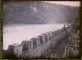 Image représentant Le nouveau chenal et le barrage