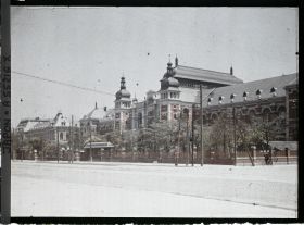 Image représentant Cour Suprême de Justice (Taishin-in) et, au fond, Département de la Justice, dans le quartier Kasumigaseki