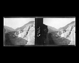 Image représentant La voie ferrée et le paysage montagneux