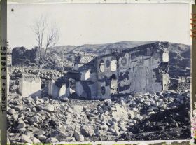 Image représentant La Grande Mosquée détruite lors de la guerre d'Indépendance