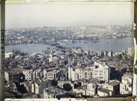 Image représentant La Corne d'Or, vue depuis le haut de la tour de Galata (rive gauche, nord)