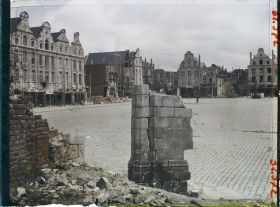 Image représentant France, Arras, Un aspect de la Petite Place