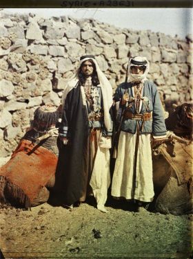 Image représentant Deux hommes, très probablement druzes