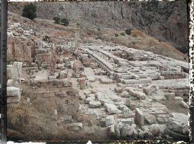 Image représentant Sanctuaire d'Apollon. Les ruines du temple d'Apollon et ses abords