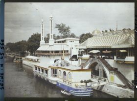 Image représentant L'Exposition des arts décoratifs, Restaurant La Tamise (péniche dancing) et restaurant turc La Corne d'Or