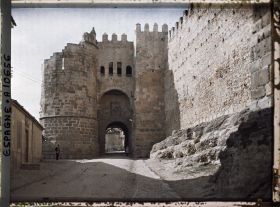 Image représentant Espagne, Ségovie, Porte dite : Arco de San Andres et Spécimen de Vieilles murailles