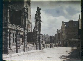Image représentant France, Arras, Hôtel de Ville et vue vers la petite Place