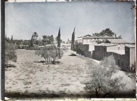 Image représentant Vers le village