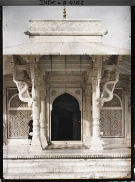 Image représentant Porche du dargâh (mausolée) de Salim Chishti