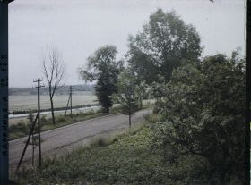 Image représentant Vue vers le Château de Bellevue prise de la Maison du Tisserand