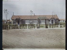 Image représentant France, Tergnier, Cité des Chemineaux, La Grand'Place de France, Atelier de Couture de Jeunes filles