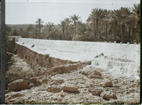 Image représentant Le grand barrage de l'oasis