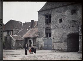 Image représentant La caserne des pompiers, cour des Bénédictins