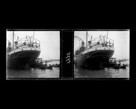 Image représentant La poupe du Staatssekretär Kraëtke de la Hamburg-Amerika Linie, amarré au quai de la Melchers and Co sur le Huangpu.