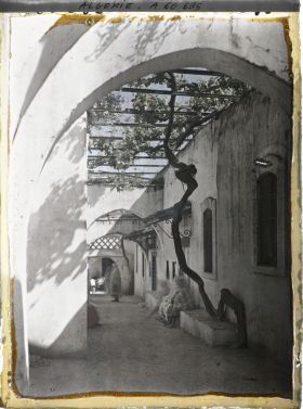 Image représentant Les abords du sanctuaire de Sidi Bel Hassen