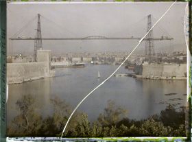 Image représentant Le pont transbordeur à l'entrée du vieux port