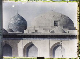 Image représentant Dômes de la mosquée du Cheikh Abdel-Kader el-Gaïlani (XVIIe siècle)