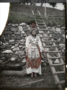 Image représentant Jeune mariée villageoise serbe