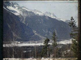 Image représentant Praz, Vallée de Chamonix, Vue Générale du Village des Praz et Chaîne des Aiges Rouges