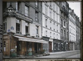 Image représentant L'angle de la rue du Dragon et du boulevard st-Germain