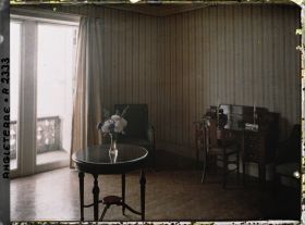 Image représentant Partie d'une chambre à coucher dans la villa d'Albert Kahn