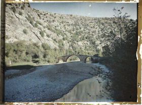 Image représentant Pont arabe dans les gorges du Nahr-el-kelb