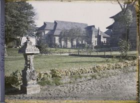Image représentant L'Exposition Coloniale Internationale de 1931, vue vers le pavillon des Pays-Bas