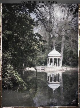 Image représentant Espagne, Aranjuez, Dans le jardin del Principe, lago Chinesco