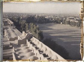 Image représentant La place Naghsh-e Jahan ou Meydan-i-Chah (place Royale), le soir