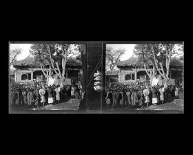Image représentant Foire monastique (miaohui) dans le temple Huguosi ("monastère de la Protection du Pays")