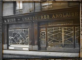 Image représentant Vitrines de magasin protégées contre les bombardements au 1 rue Saint-Bon