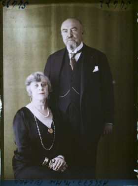 Image représentant Le Docteur Léon Bizard et son épouse