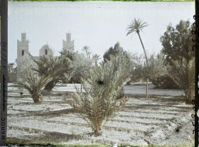 Image représentant Vue vers l'église