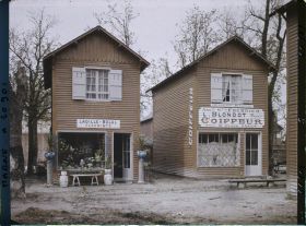 Image représentant France, Reims, Boutiques dans l'allée de l'Est