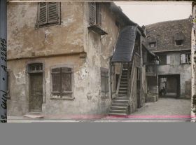 Image représentant France, Obernai, Impasse dans la rue de Schlestadt.