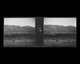 Image représentant Le paysage semi désertique vu du train