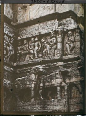 Image représentant Haut-reliefs sur le sikhara du temple Jagdish