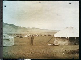 Image représentant Un campement établi à l'ouest de Gandan, dans la plaine de la Tuul