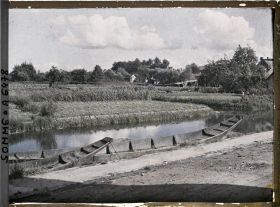 Image représentant France, Amiens, Dans les hortillonnages