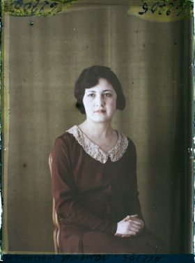 Image représentant Mademoiselle Mansoureh Wossough
