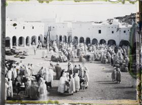 Image représentant La place du marché