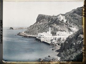 Image représentant Vue panoramique sur les falaises, les établissements thermaux et hôteliers