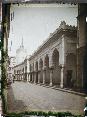Image représentant La rue de la Marine et la Grande Mosquée