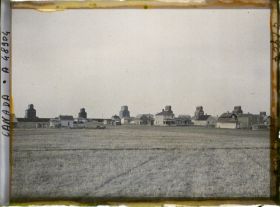 Image représentant Canada, Gravellebourg, Elevateurs le long de la Voie du Ch. de fer