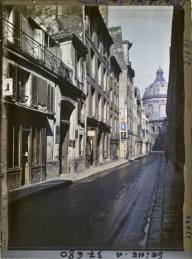 Image représentant La rue Mazarine vers l'Institut de France